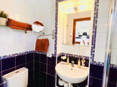 En suite bathroom