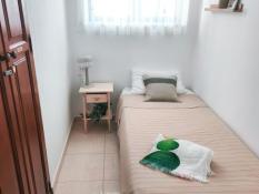 Single bedroom 